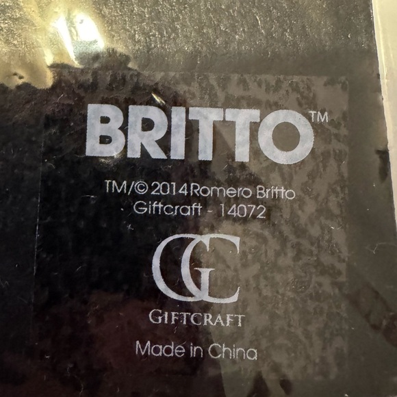 Britto - Picture 6 of 6